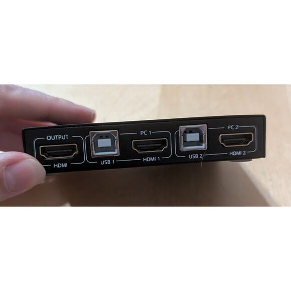 🎃New Open Box Aimos KVM HDMI 2 Port Switch - Picture 2 of 4